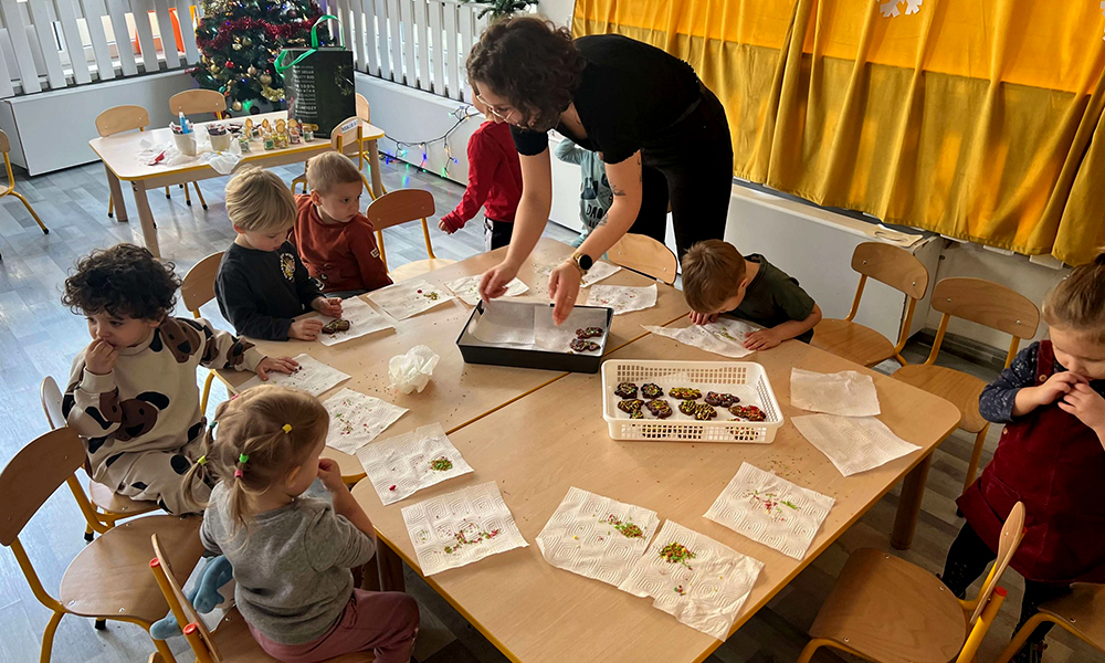 Pieczenie pierniczków Przedszkole Ważka Pieczenie pierniczków Przedszkole Ważka