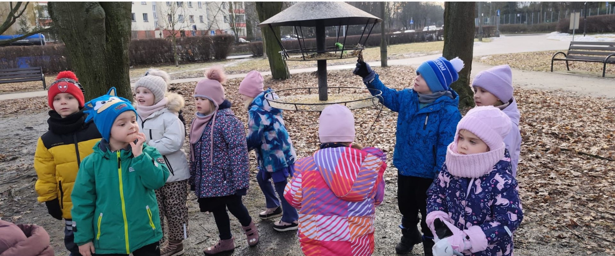 Pomagał nam Pan Globus . (2)